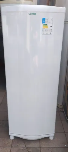 Geladeira Consul semi nova 