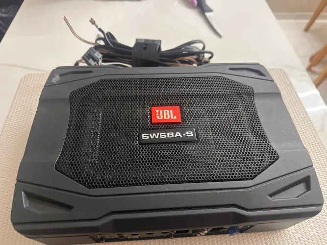 Sub JBL slim 