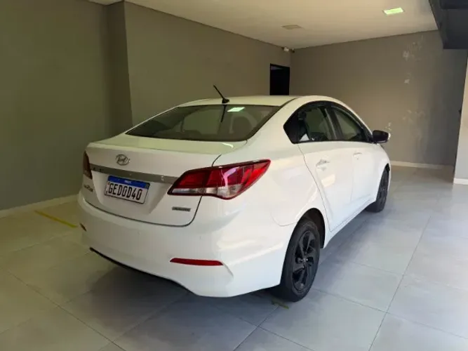 Hyundai HB20S C.style/c.plus1.6 Flex 16V Aut. 4P 2016