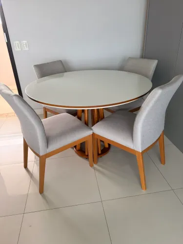 Mesa de Jantar Redonda 1,50m com 4 Cadeiras - Nova, Nunca Utilizada