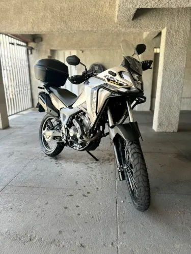 Sahara 300 Adventure 25/25 apenas 8350km único dono revisada com Garantia!