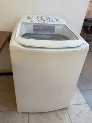 Máquina de lavar roupas