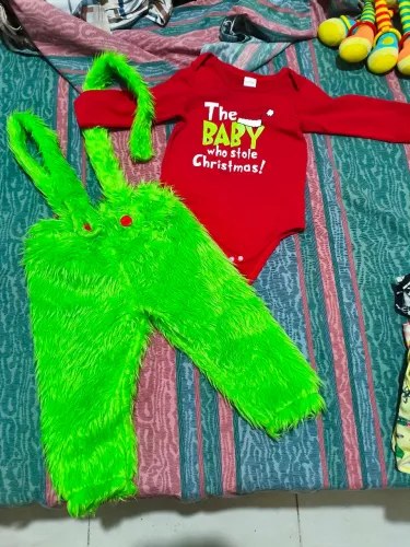 Fantasia Grinch Bebê - The Baby Who Stole Christmas + Jardineira Pelúcia Verde