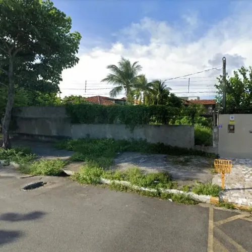 Terreno à venda próximo ao mar em Piedade