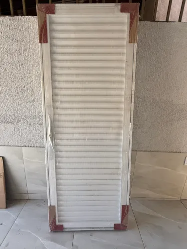 Porta de veneziana nova 