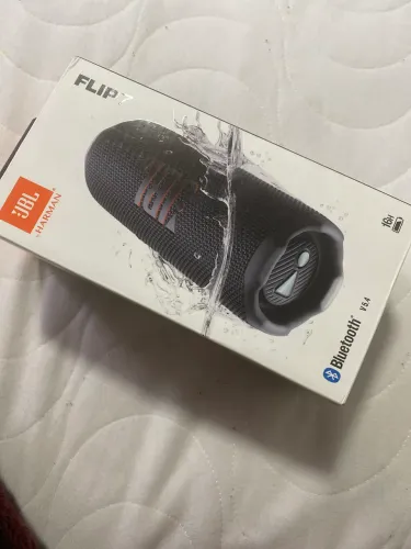 Caixa de som JBL Flip7 nova