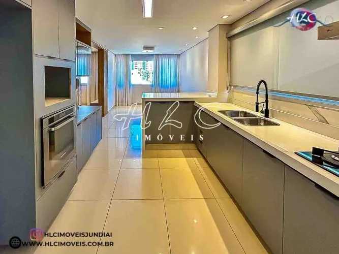 Casa Triplex à Venda no Condomínio Reservatto Jundiaí/SP