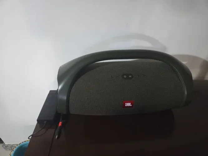 Vendo JBL boombox