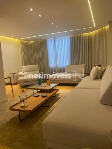 Apartamento com 4 quartos para locação no Santo Agostinho.