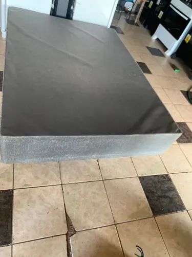 Vendo esss cama mola ensacada padrão