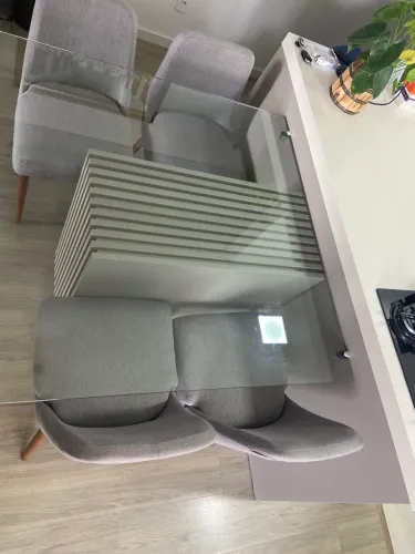Mesa de vidro 1,20 m x 1,20 m 4 cadeiras