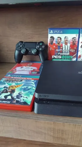 Play Station 4 PS4