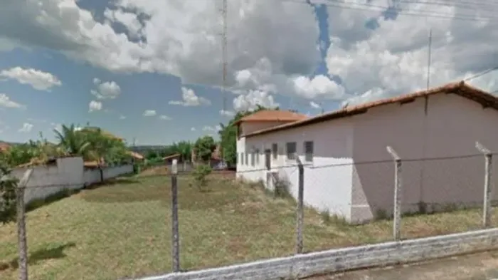 Leilão - Comercial - De R$7.918.250,00 Por R$3.959.125,00