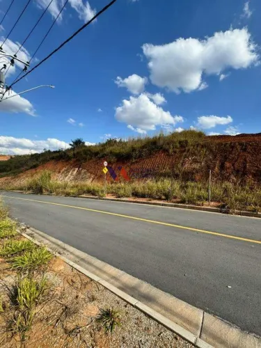 Lote de 360m² à venda no Condomínio Horizontes - Betim