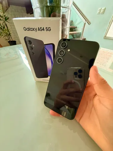 Vendo Samsung galaxy A54 5G 128gb ( aceito cartão até 6x sem juros)