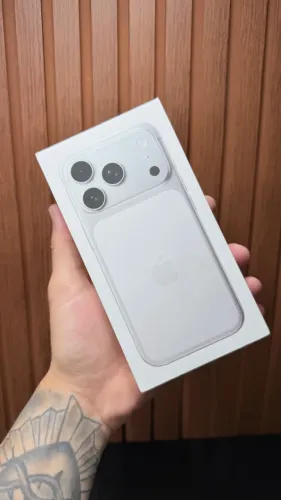Iphone 17 Pro Silver 256Gb Novo lacrado com película e capinha