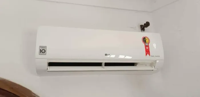Instalação de ar condicionado split de 7.000 a 18.000 BTUs