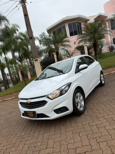 Chevrolet Onix Hatch LT 1.4 8V Flex Mec. 4P 2019