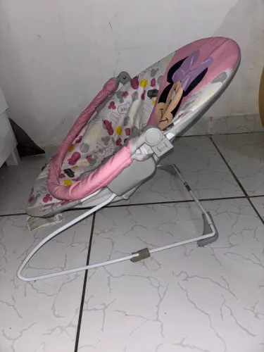 Cadeira de balanço bb