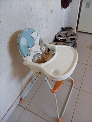 Cadeirinha de alimentação