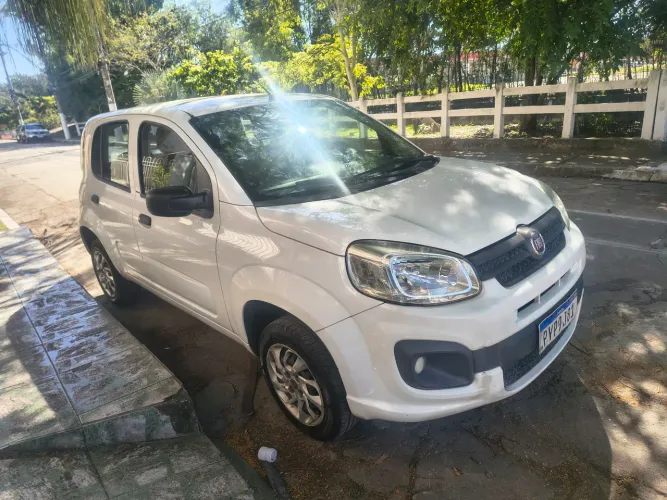 Fiat Uno Attractive 1.0 Flex 6V 5P 2017
