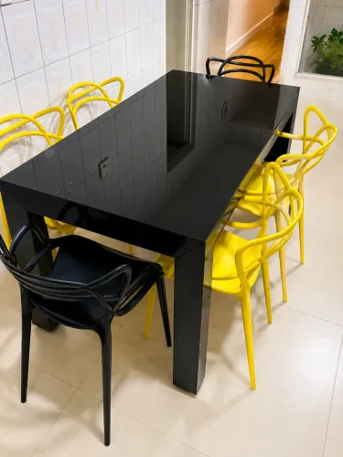 Mesa de jantar preta moderna + 6 cadeiras design