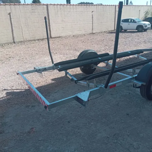 Carretinha para transporte de barcos e lanchas
