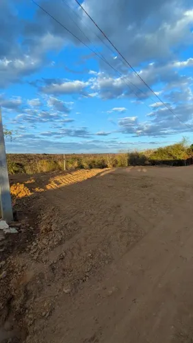 Vende-se dois lotes (10m x 20m cada)