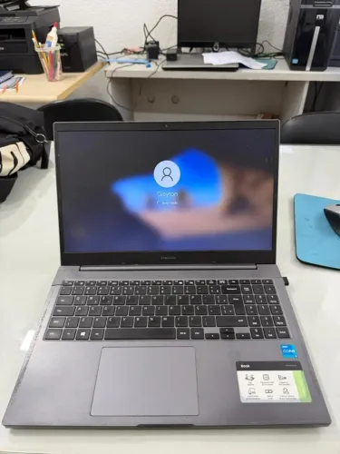 Notebook Samsumg intel core i3