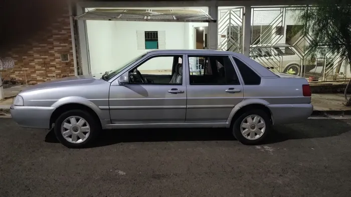 Volkswagen Santana 2.0 MI 2P E 4P 2002