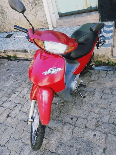 Vendo Biz C100 ES ano 2001