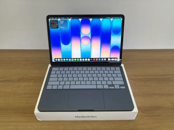 MacBook Neo Novo 256/8gb