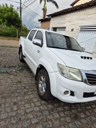 Toyota Hilux CD SRV D4-d 4X4 3.0 TDI Diesel AUT 2014