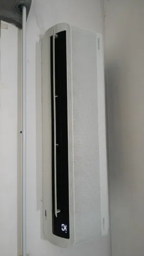 Ar condicionado Wind Free semi novo 
