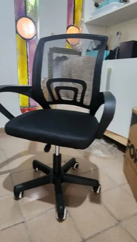 Cadeira escritório preta  - 120,00 (Nova)