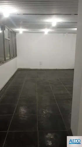 Sala comercial para locação com 100m² 1 banheiro 1 vaga próx metrô Consolação - SP