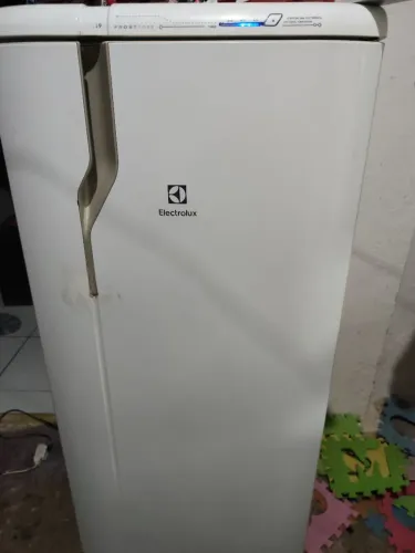 Geladeira Frost Free Electrolux