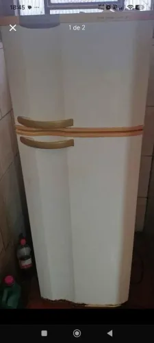 Geladeira com defeito