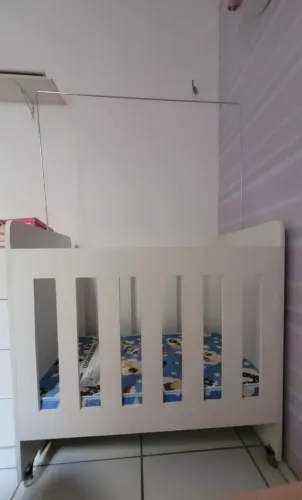 Berço em MDF com colchão