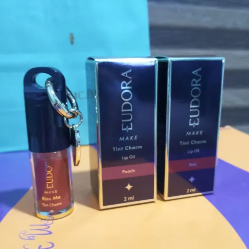 Lip Oil Kiss Me( cores: Red e Peach)