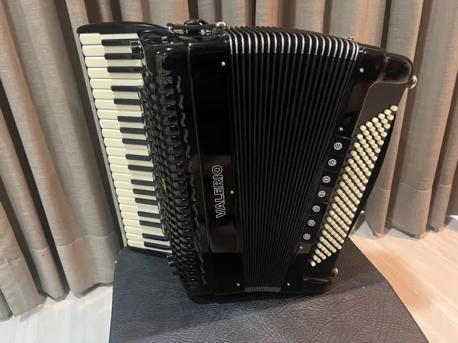 Vendo Acordeon Valeiro Super Cassotto 