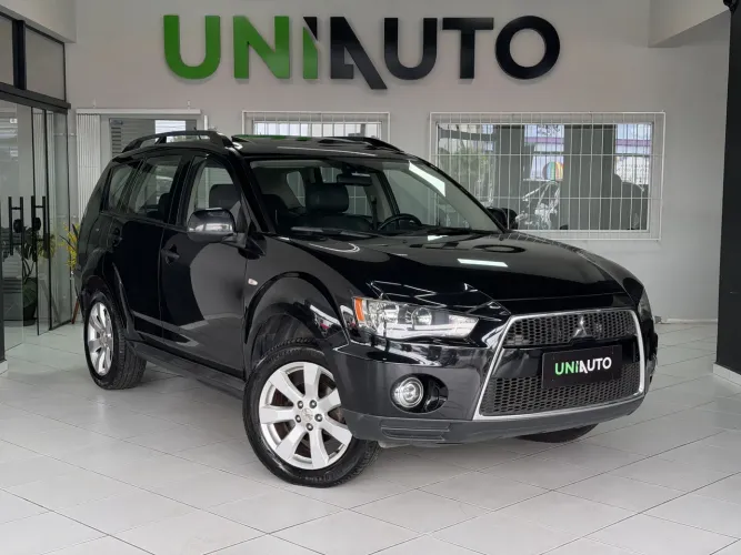 Mitsubishi Outlander 2.0 16V 160cv Aut. 2013