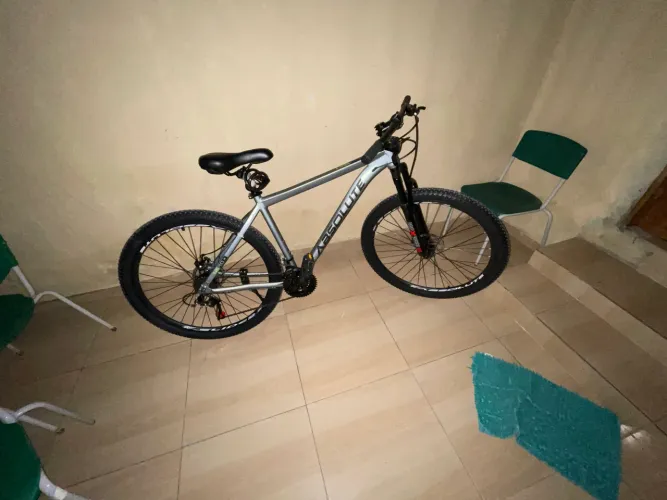 Bike ABSOLUTE ARO 29 toda original.