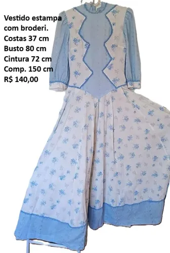 Vestido de prenda algodão estampado com broderi.
