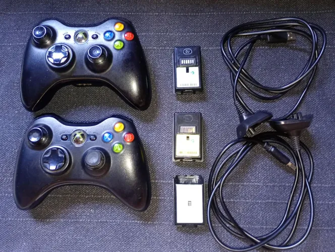 2 controles xbox 360 + 2 carregadores