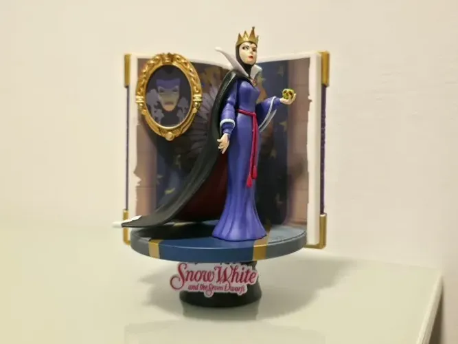 Miniatura Rainha Má (Evil Queen) - Branca de Neve e os Sete Anões