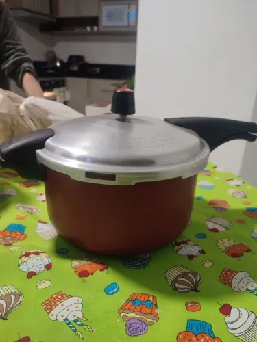 Panela de pressão Tramontina 6L