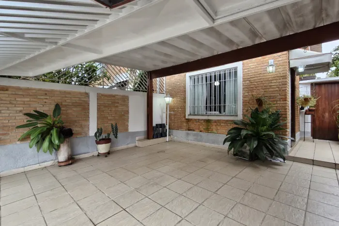 Casa para venda em Santo Amaro com 3 dormitórios, 2 banheiros, 2 vagas, 162m²