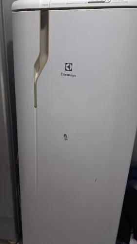 Geladeira electrolux