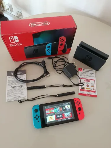 Nintendo switch Neon Blue Red 32gb 
